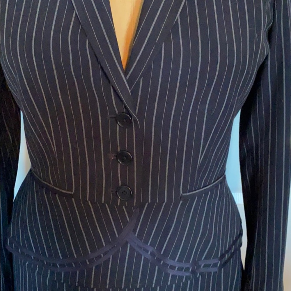 Adorable City DKNY navy peplum suit